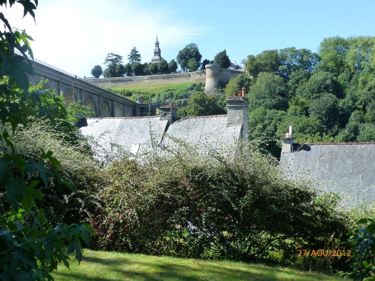 Le Logis De La Cour De Bretagne Au Port De Dinan Lanvallay Exterior photo