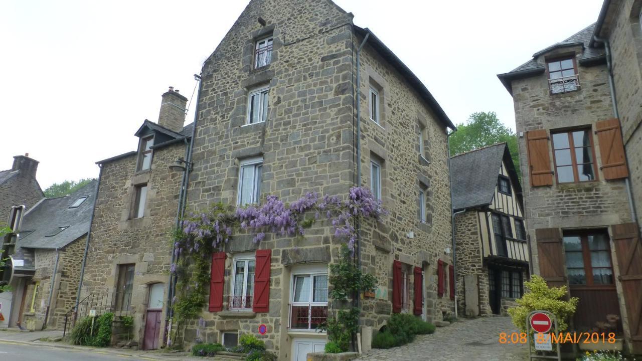 Le Logis De La Cour De Bretagne Au Port De Dinan Lanvallay Exterior photo